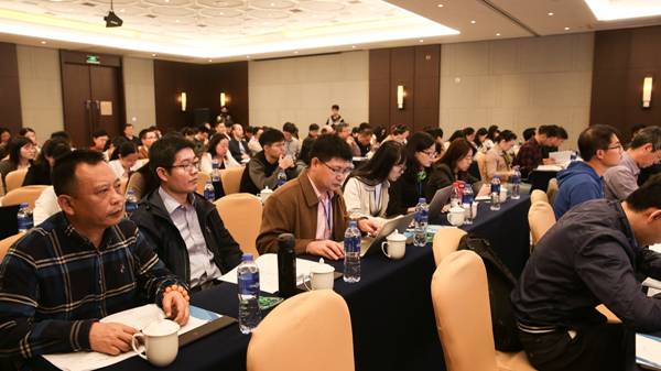 //news.tanhuaonline.com/__local/B/4A/5C/CA2A67E99057840B4EB5D9C5CD2_6A836442_909DF.jpg